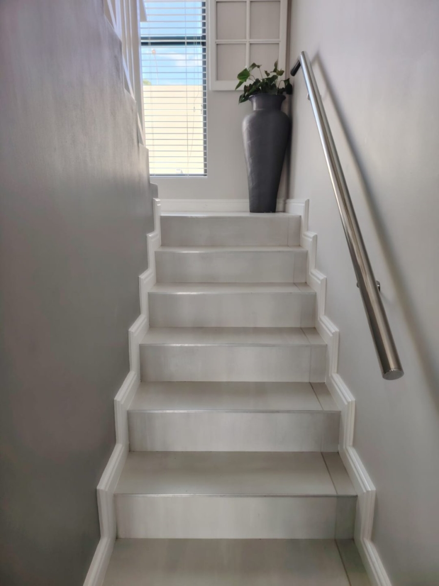 3 Bedroom Property for Sale in Hartenbos Central Western Cape